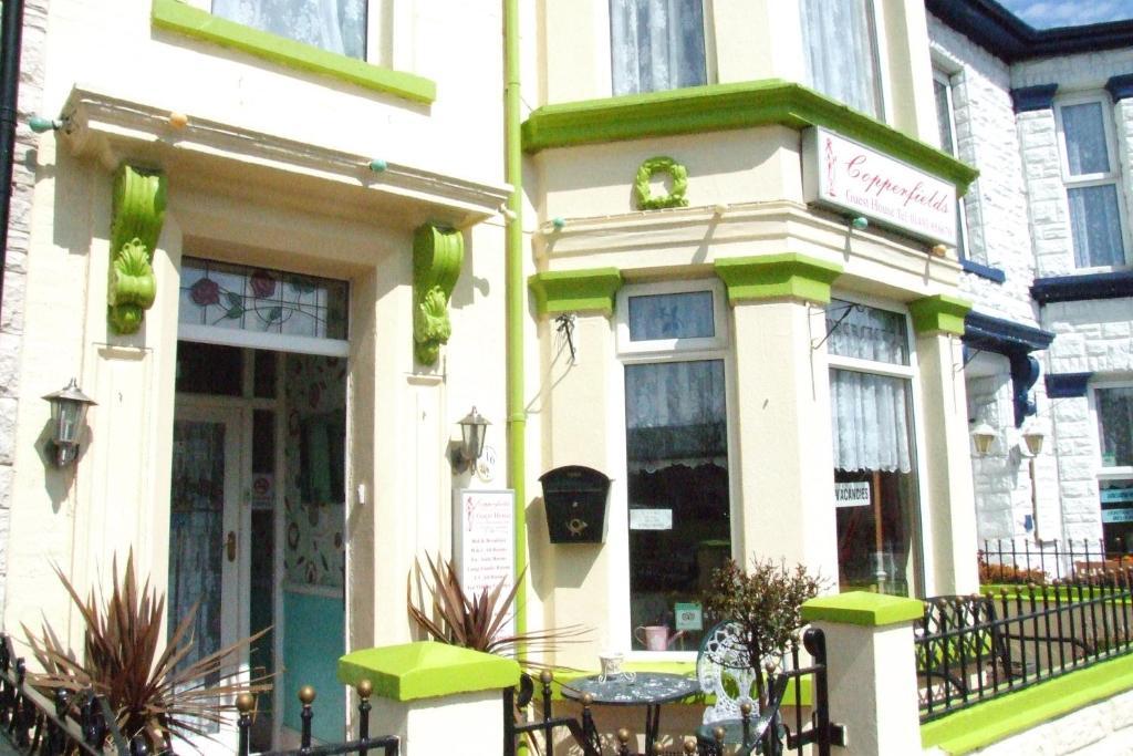 Copperfields Guest House Great Yarmouth Exteriör bild